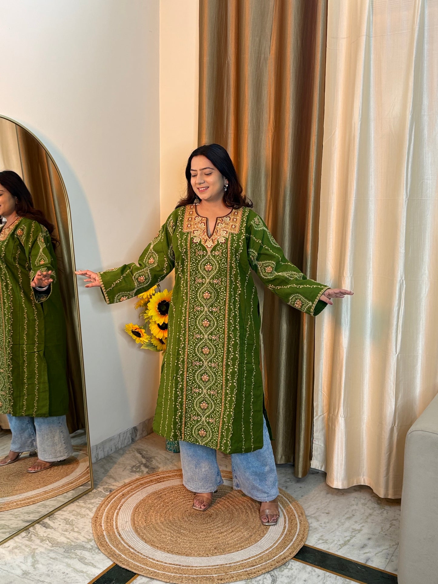 Soojni Kashmiri Pheran