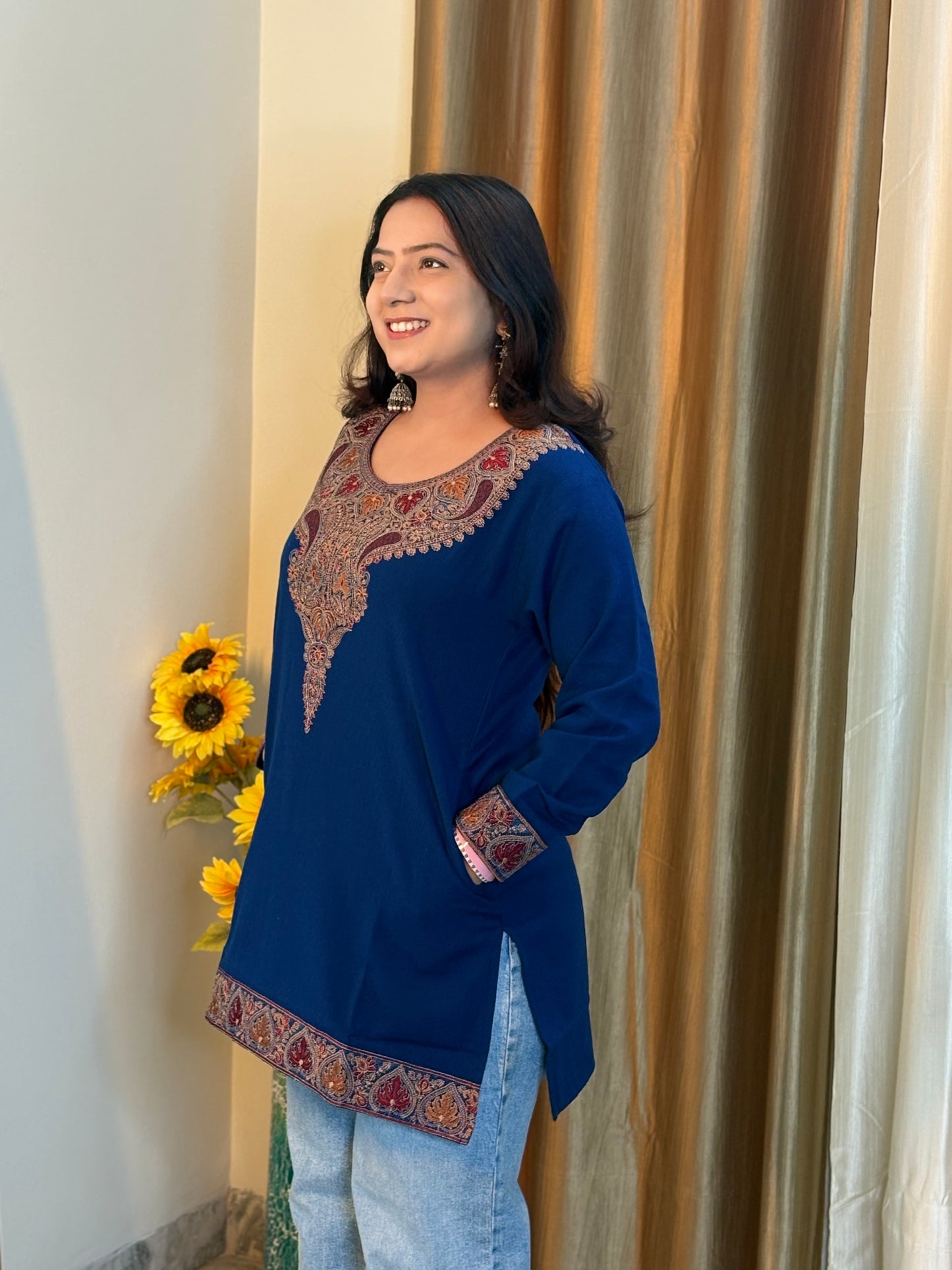 Ibadat Aari Work Short Pheran