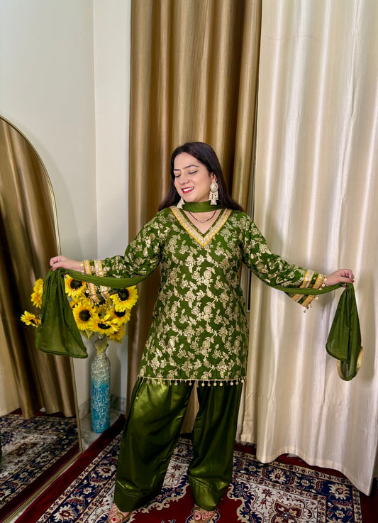 Banrasi Bottle Green Dola Silk Suit