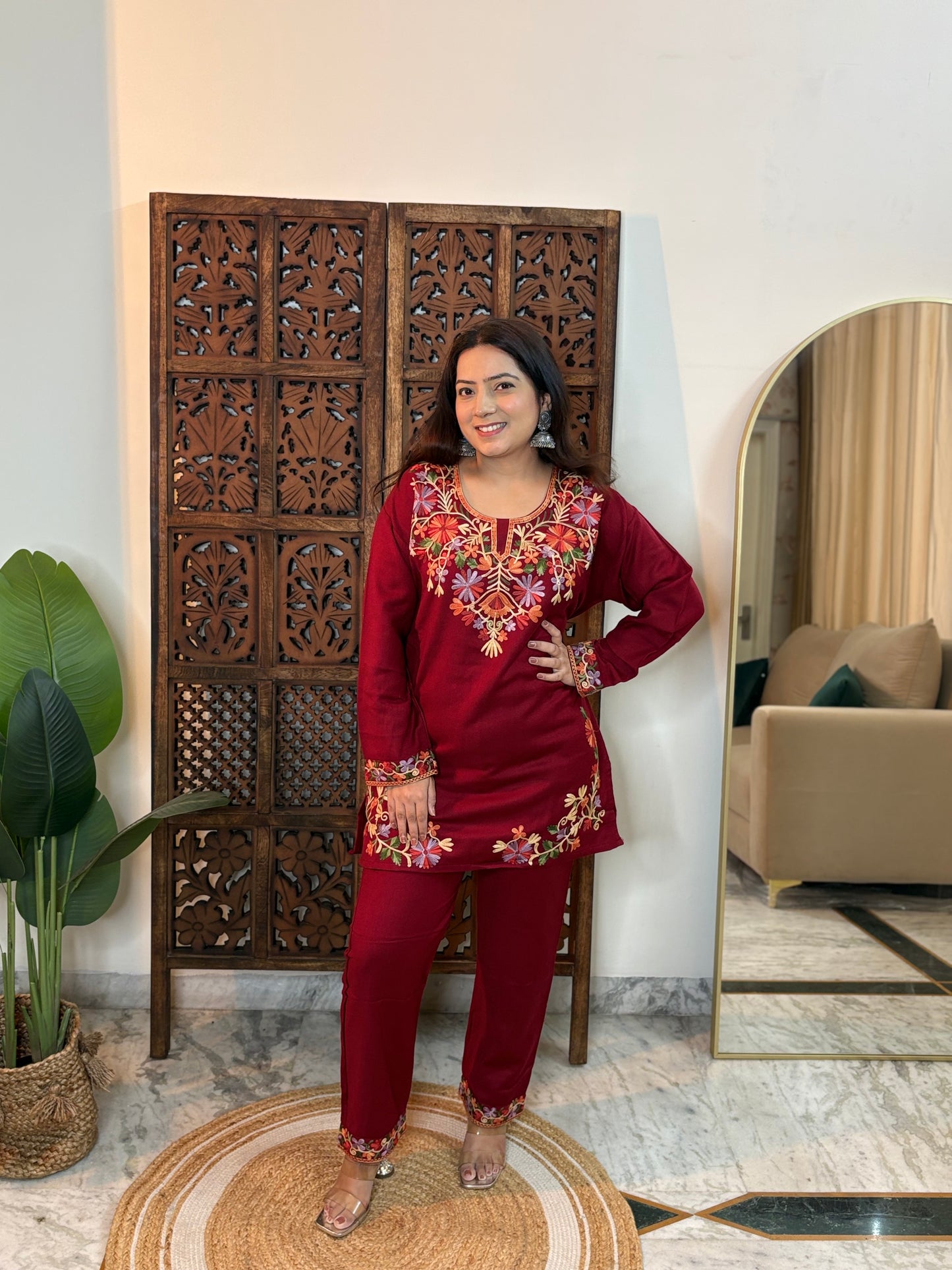 Zareen Aari Embroidered Pheran Coord