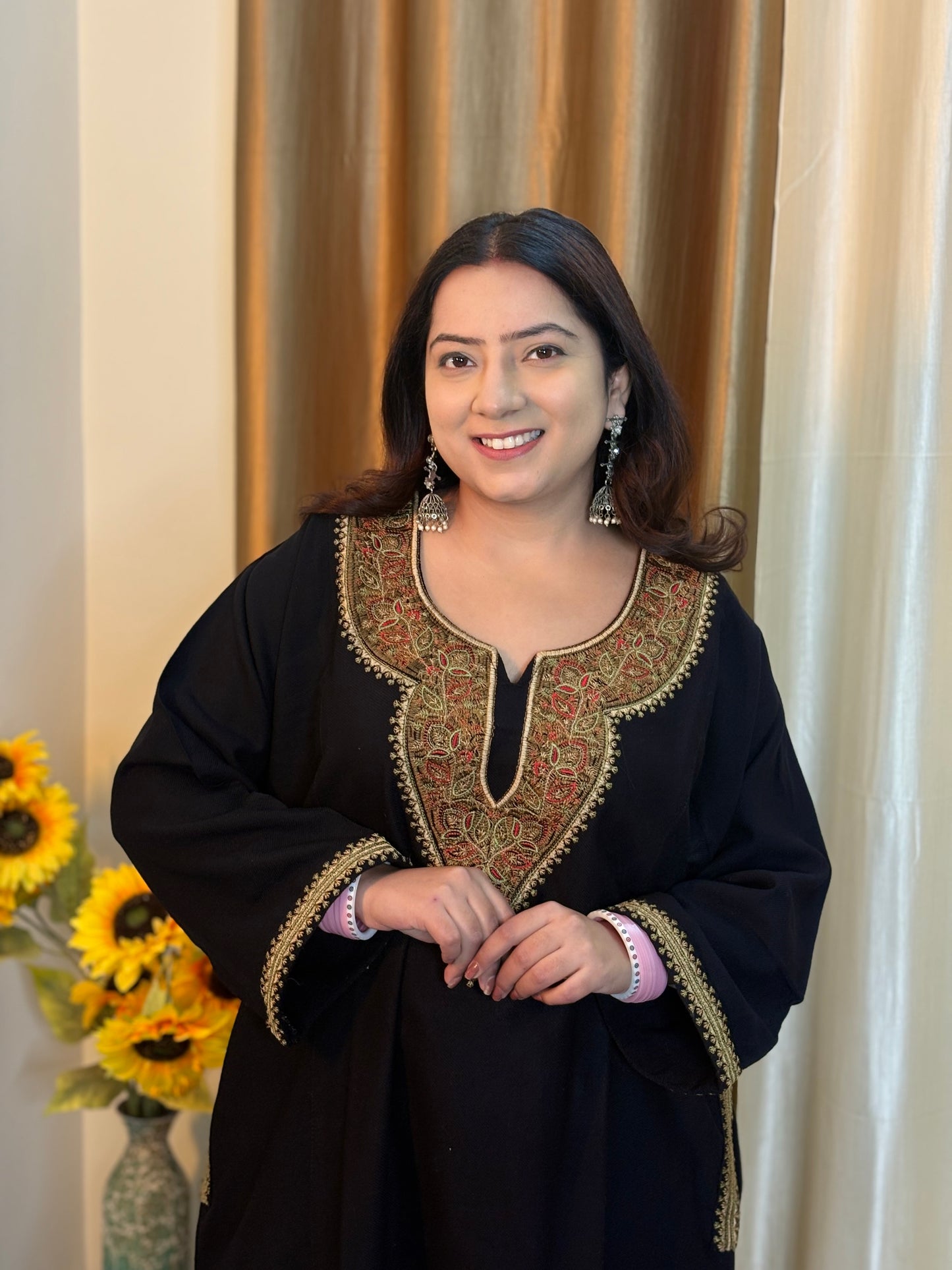 Tilla Work Kashmiri Pheran