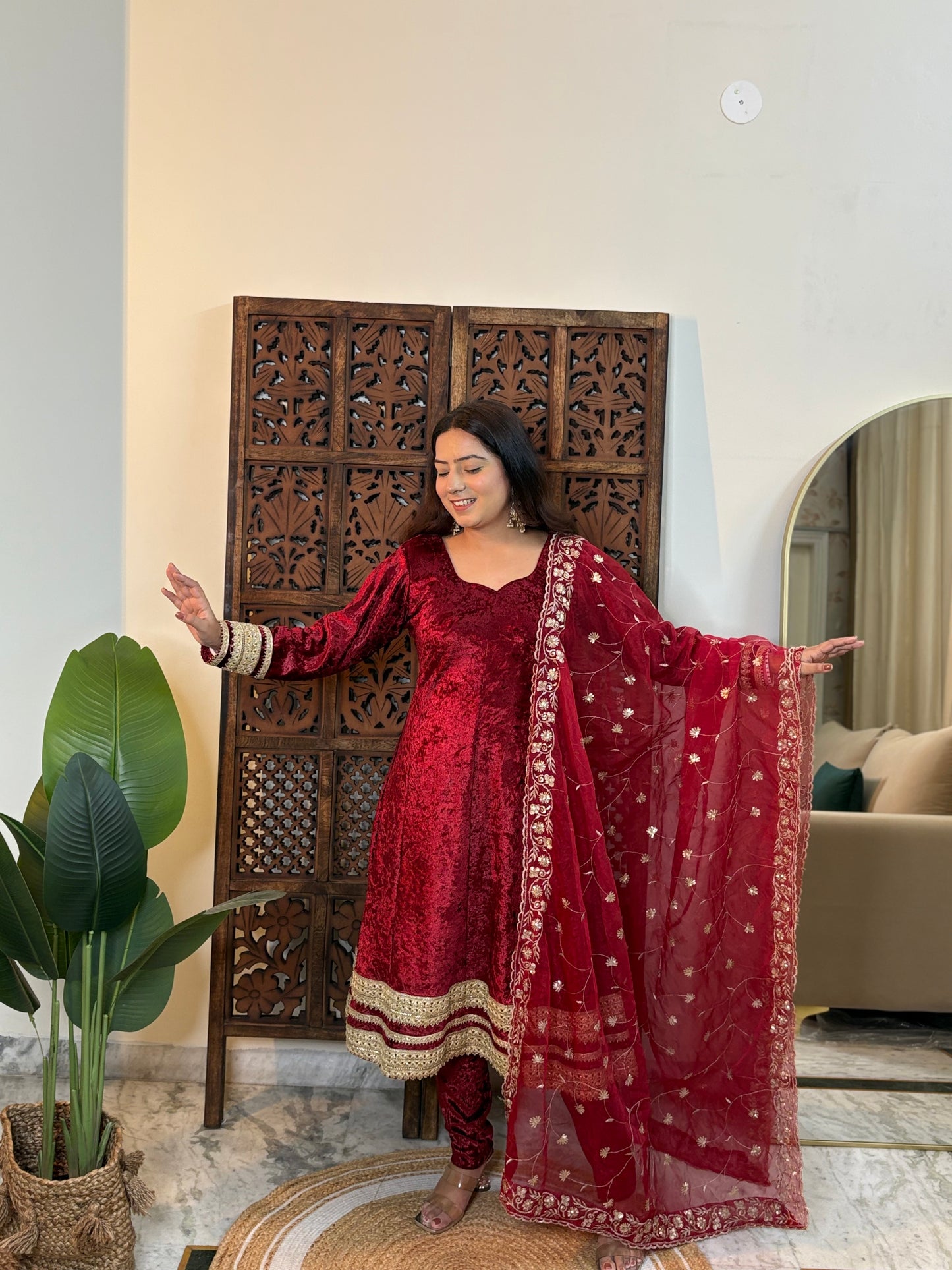 Ruhi Velvet Festive Suit Set