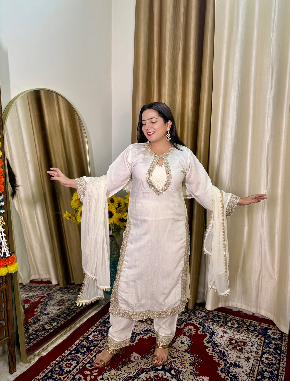 White Pakistani Pant Suit