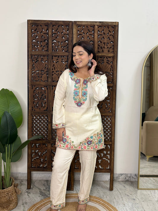 Zareen Aari Embroidered Pheran Coord