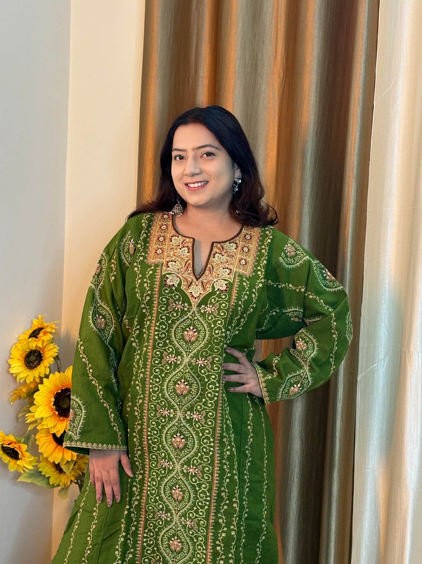 Soojni Kashmiri Pheran