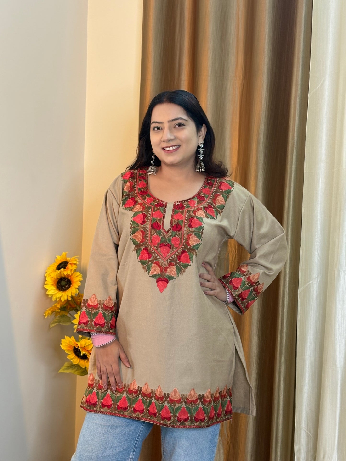 Heer Aari Work Short Pheran