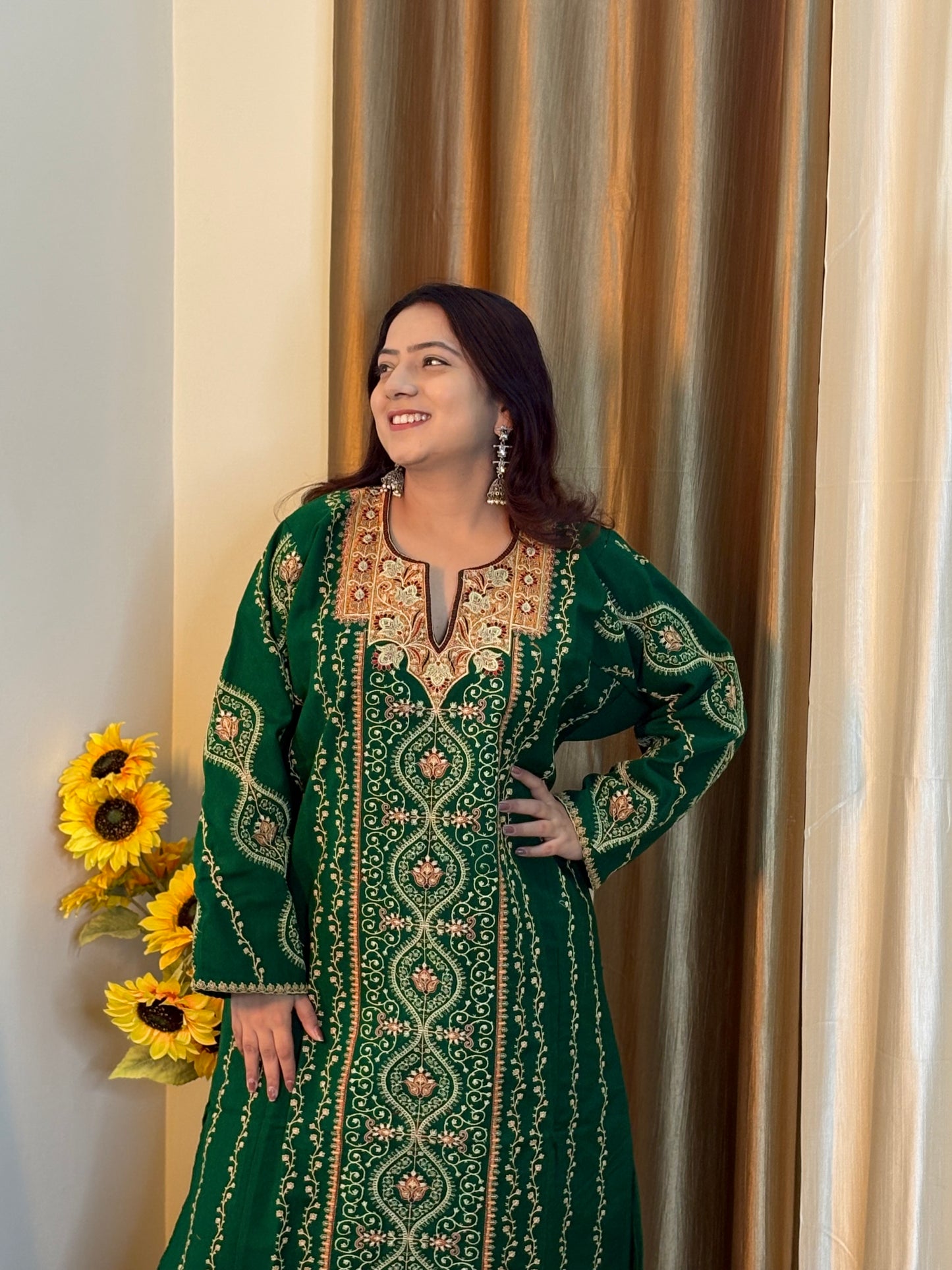 Soojni Kashmiri Pheran