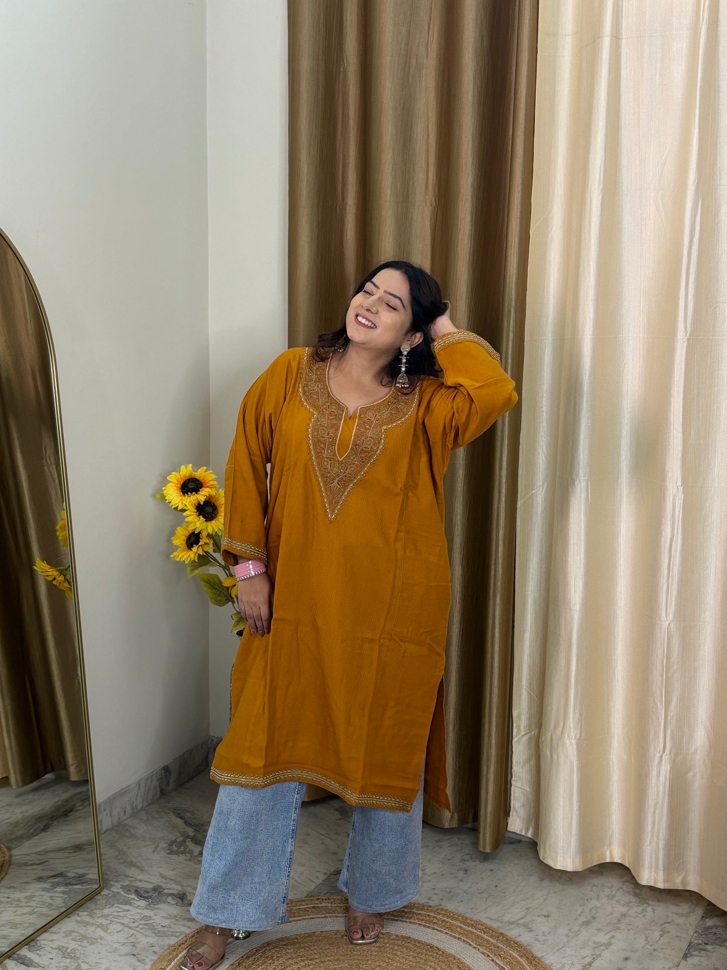 Tilla Work Kashmiri Pheran